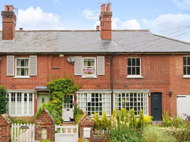 House for sale in Fole, Surrey