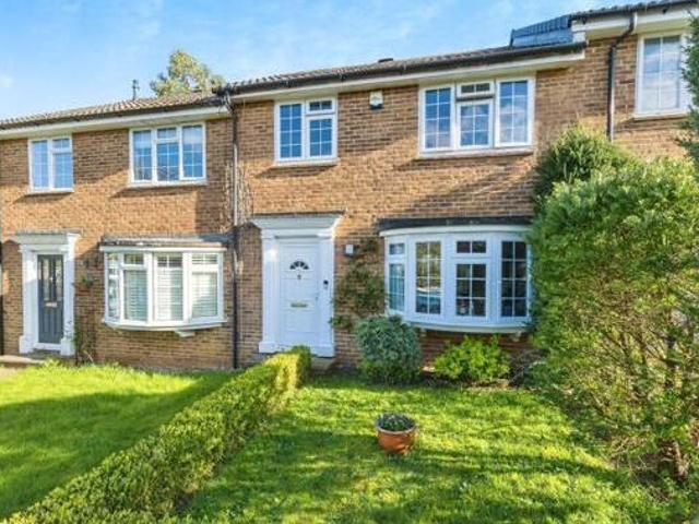House for sale in Fole, Surrey