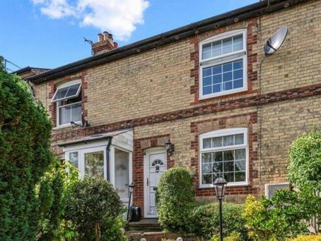 House for sale in Hillview, Surrey