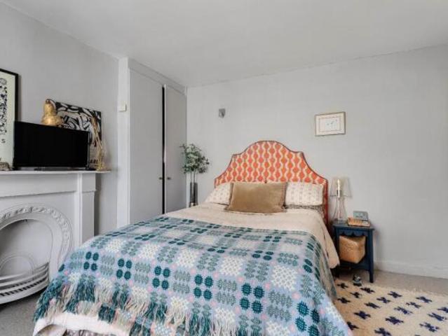 Cottage for sale in The Kite, Arbury