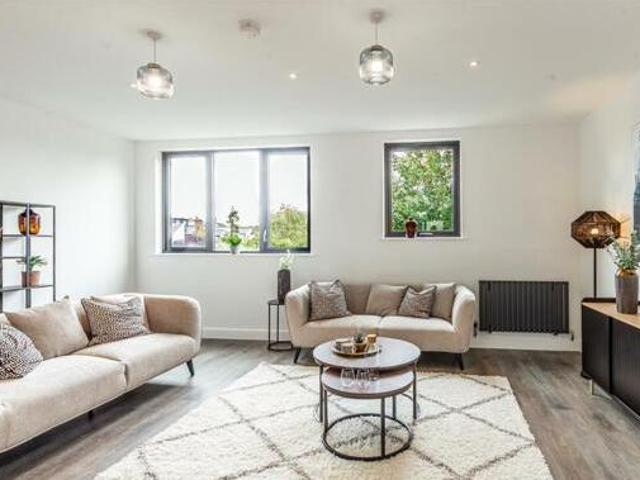 House for sale in Hertford, Colliers End