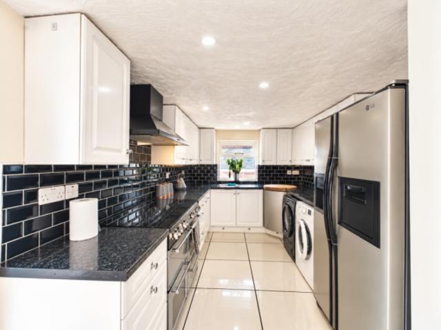 Cottage for sale in Green Lanes, Wolverhampton