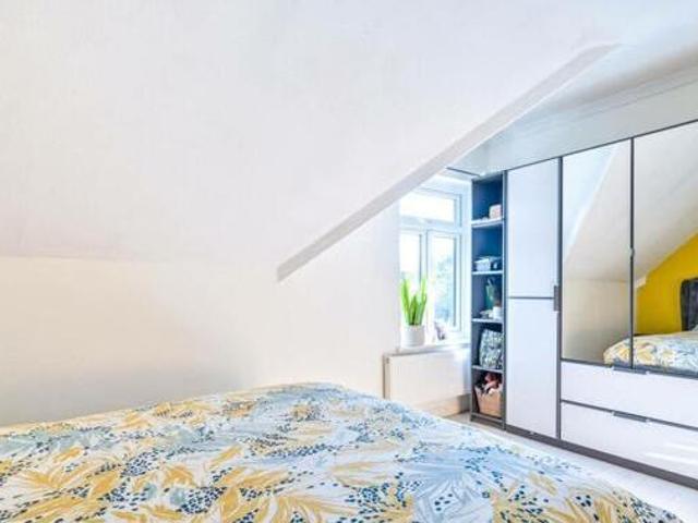 House for sale in Jacobs Well, Guildford