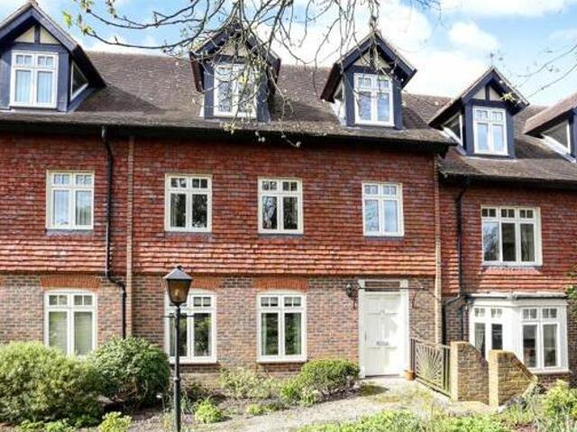House for sale in Shalford, Westborough