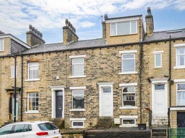 House for sale in Halifax, Calderdale