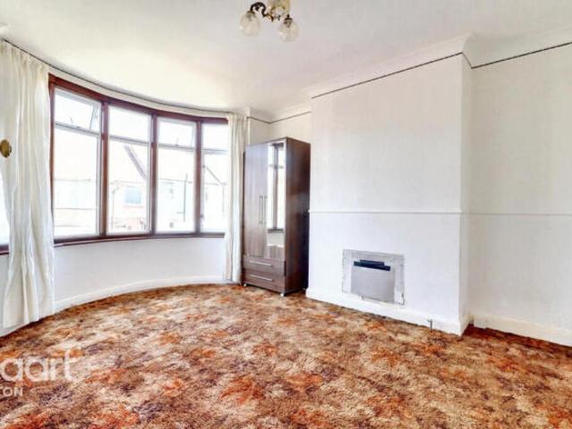 Cottage for sale in New Town, Luton