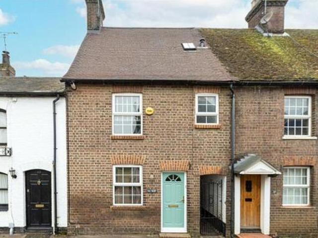 House for sale in Hatching Green, Five Acres