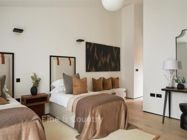 Cottage for sale in The Butts, Kent