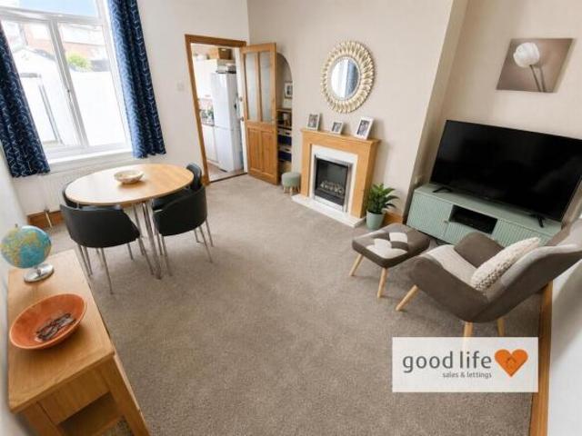 Cottage for sale in Hendon, Greater London