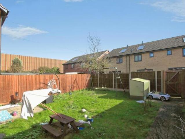 Cottage for sale in Hampton Green, Cambridgeshire