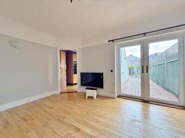 Cottage for sale in London Borough of Islington, Greater London