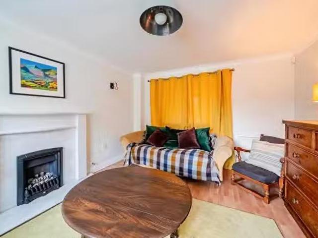 House for sale in Upcott