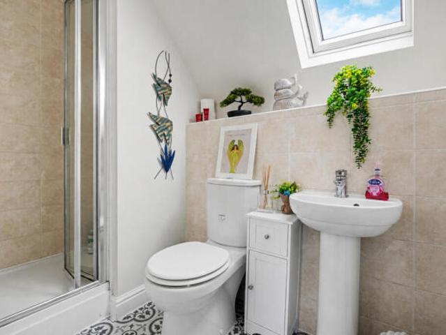 Cottage for sale in Sheerness, Oad Street