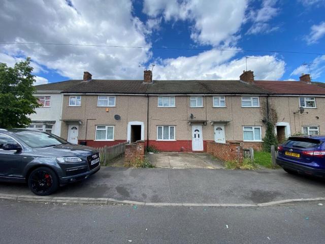 Terraced House for sale in Slough