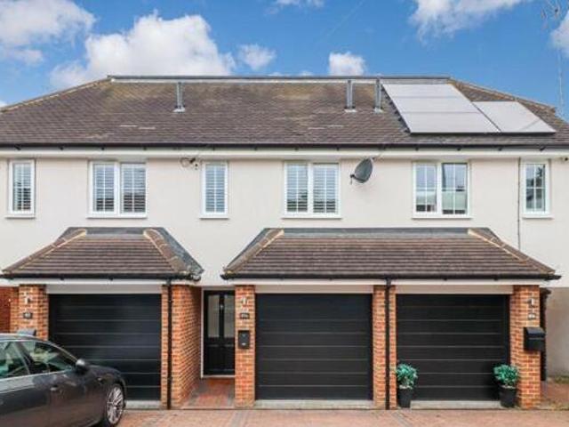 House for sale in Hammerfield, Pouchen End