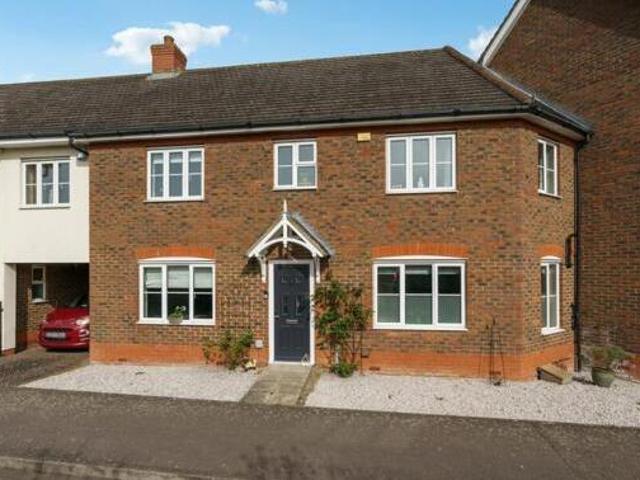 House for sale in Henlow, Bedfordshire