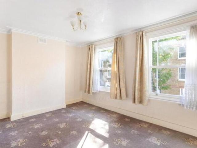 Cottage for sale in Cat Hill