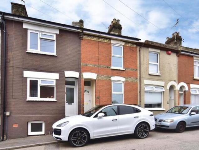 Cottage for sale in Brompton, Chatham