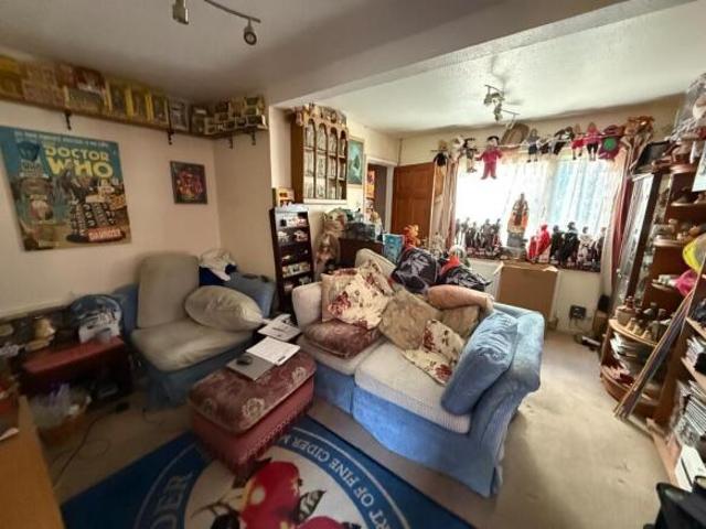 Cottage for sale in Covingham, Swindon