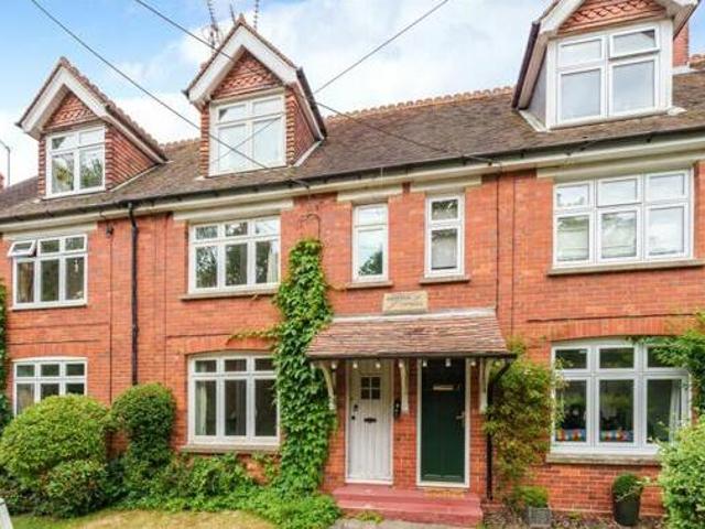 House for sale in Maplehurst, Horsham