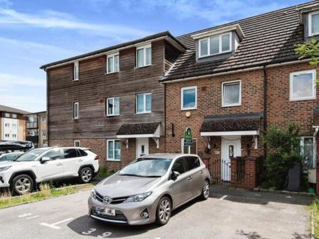 House for sale in Greater London