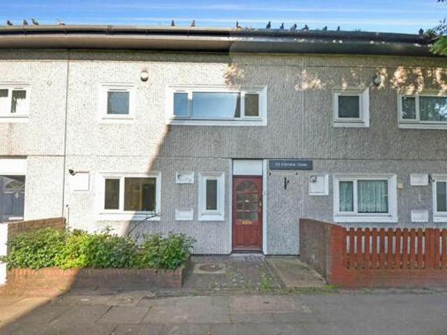 House for sale in Greater London