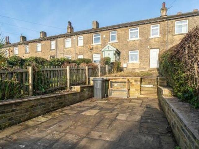 House for sale in Huddersfield, West Yorkshire