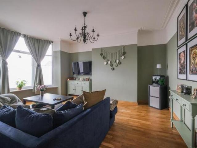 Cottage for sale in Lower Wyke, West Yorkshire