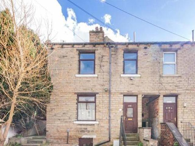 House for sale in Huddersfield, West Yorkshire