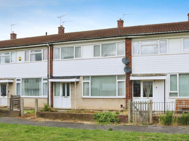 Terraced House for sale in Slough