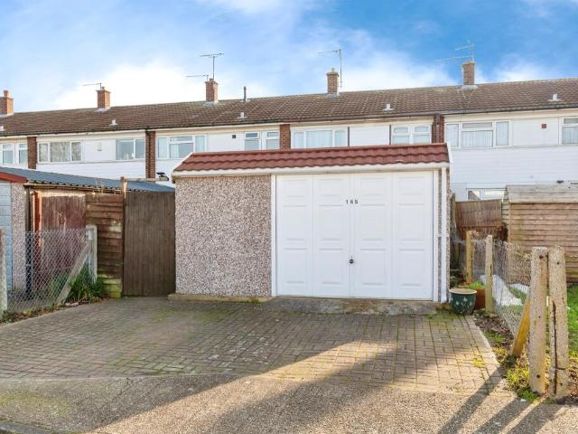 Terraced House for sale in Slough