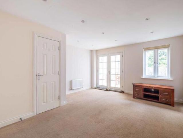 Cottage for sale in Wexham, Iver