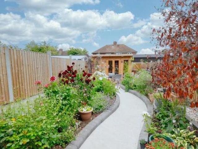 House for sale in Ingatestone and Fryerning, Navestock Side
