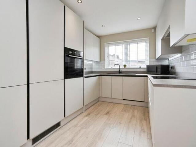 Cottage for sale in Yeadon, Leeds
