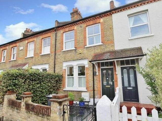 House for sale in Isleworth, Greater London
