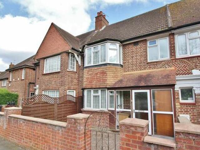 House for sale in Isleworth, Greater London