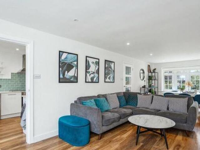 House for sale in Iver