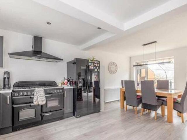 House for sale in Iver