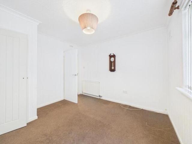 Cottage for sale in Uddingston, Scotland