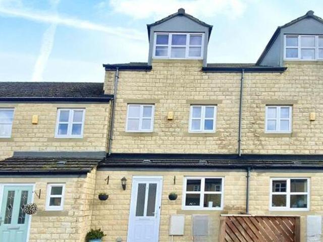 House for sale in Bracken Bank, Bradford