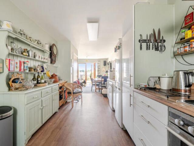 Cottage for sale in Mount Wise
