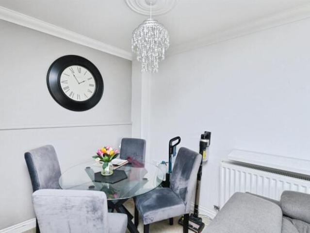 Cottage for sale in Mount Wise