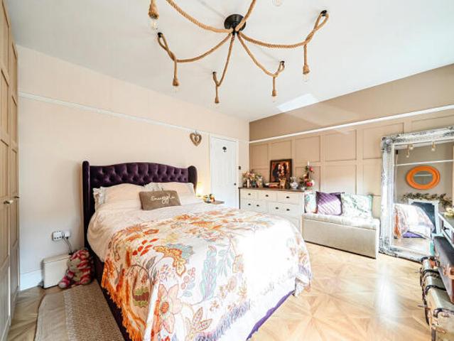 Cottage for sale in Rodbourne, Swindon