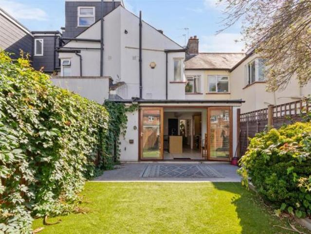 Cottage for sale in Wimbledon, Greater London