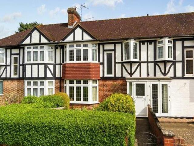 House for sale in Kingston Upon Thames, Greater London