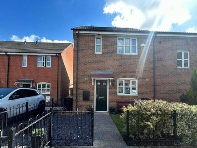 House for sale in Woodkirk, West Yorkshire
