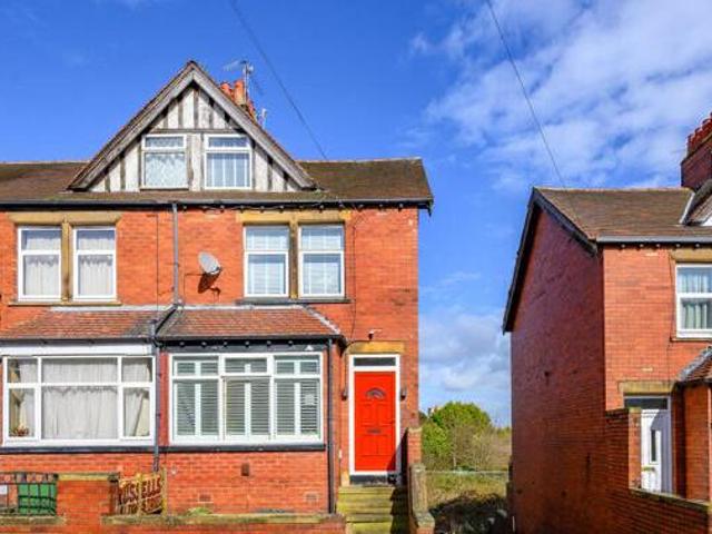 House for sale in Churwell, West Yorkshire