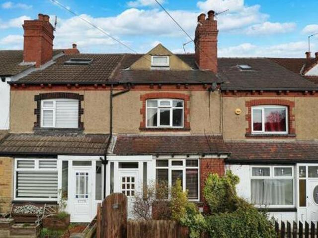 House for sale in Armley, West Yorkshire