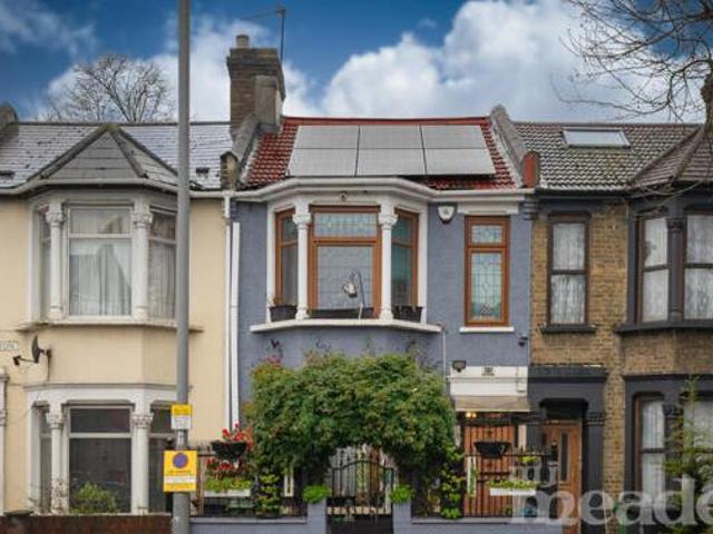 House for sale in Lyons, Greater London