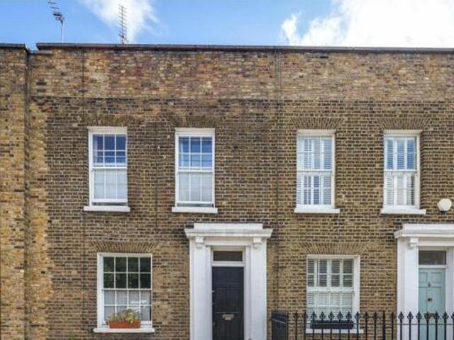 House for sale in Lyons, Greater London